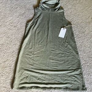 Adorable turtle neck dress